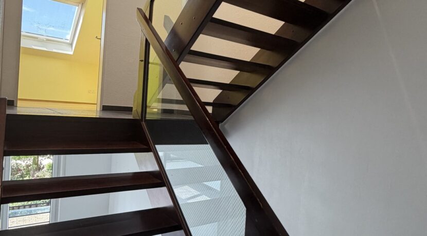 Treppe von Ebene 3 zu 4