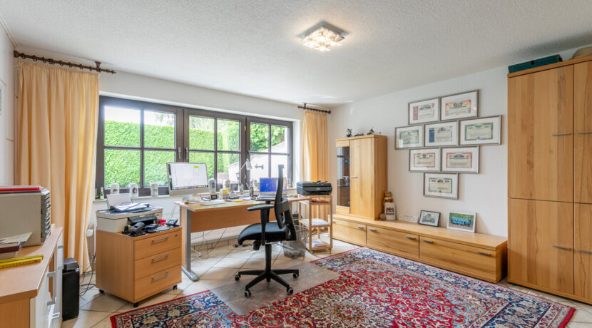 Büro UG