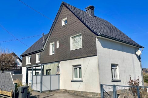 neu überdachter Hauseingang