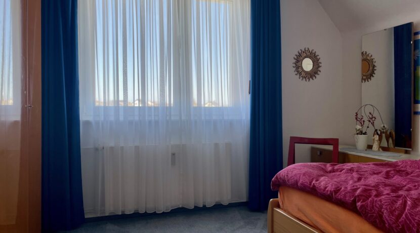 Schlafzimmer (OG)