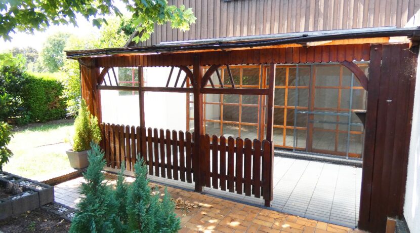 überdachte Terrasse