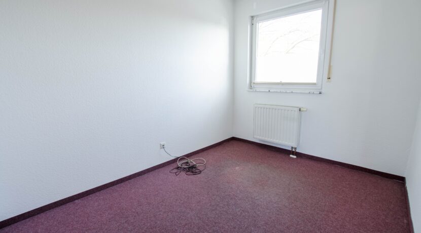 Warten / Büro