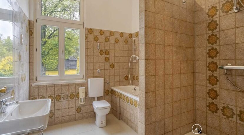 Wohnung 3: Badezimmer
