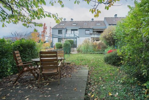 Haus vom Garten aus