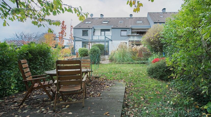 Haus vom Garten aus