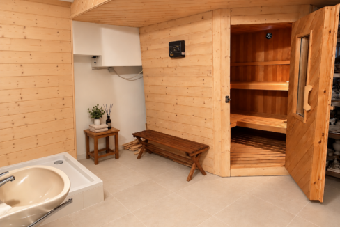 Kellerraum mit Sauna - KI-optimiert