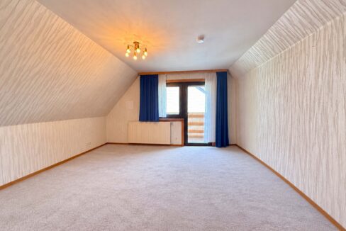 Schlafzimmer DG