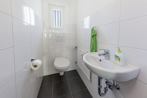 Einblick Wohnung straßenseitiges Haus
