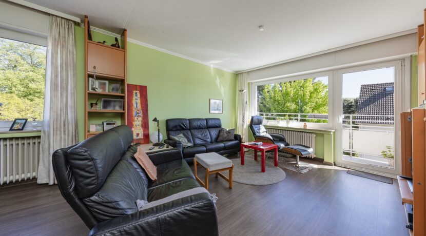 Einblick Wohnung straßenseitiges Haus