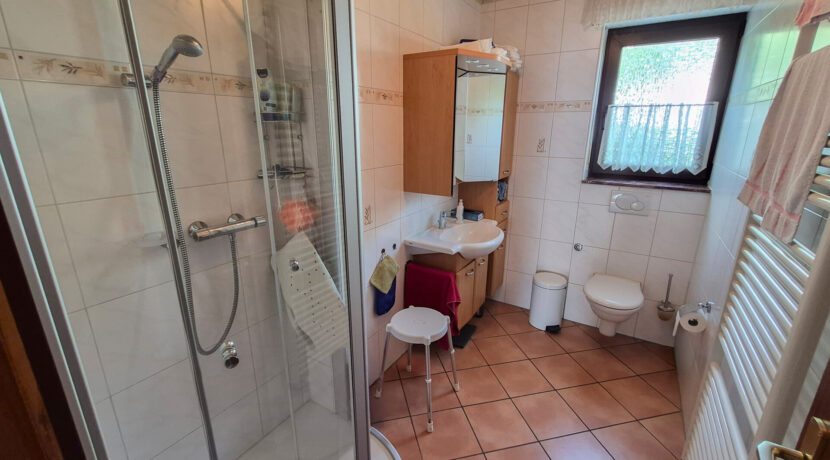 Duschbad EG