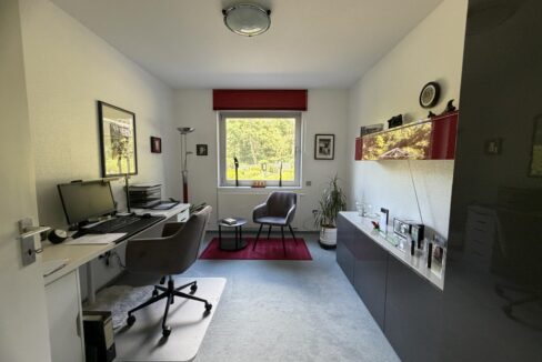 Kinder-/Gäste-/Arbeitszimmer