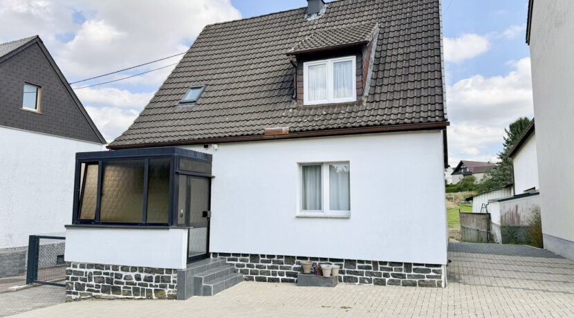 Straßenansicht