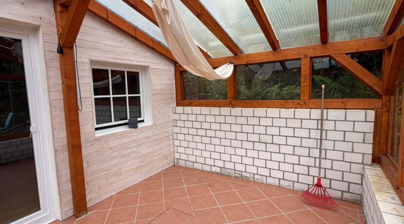 überdachte Terrasse