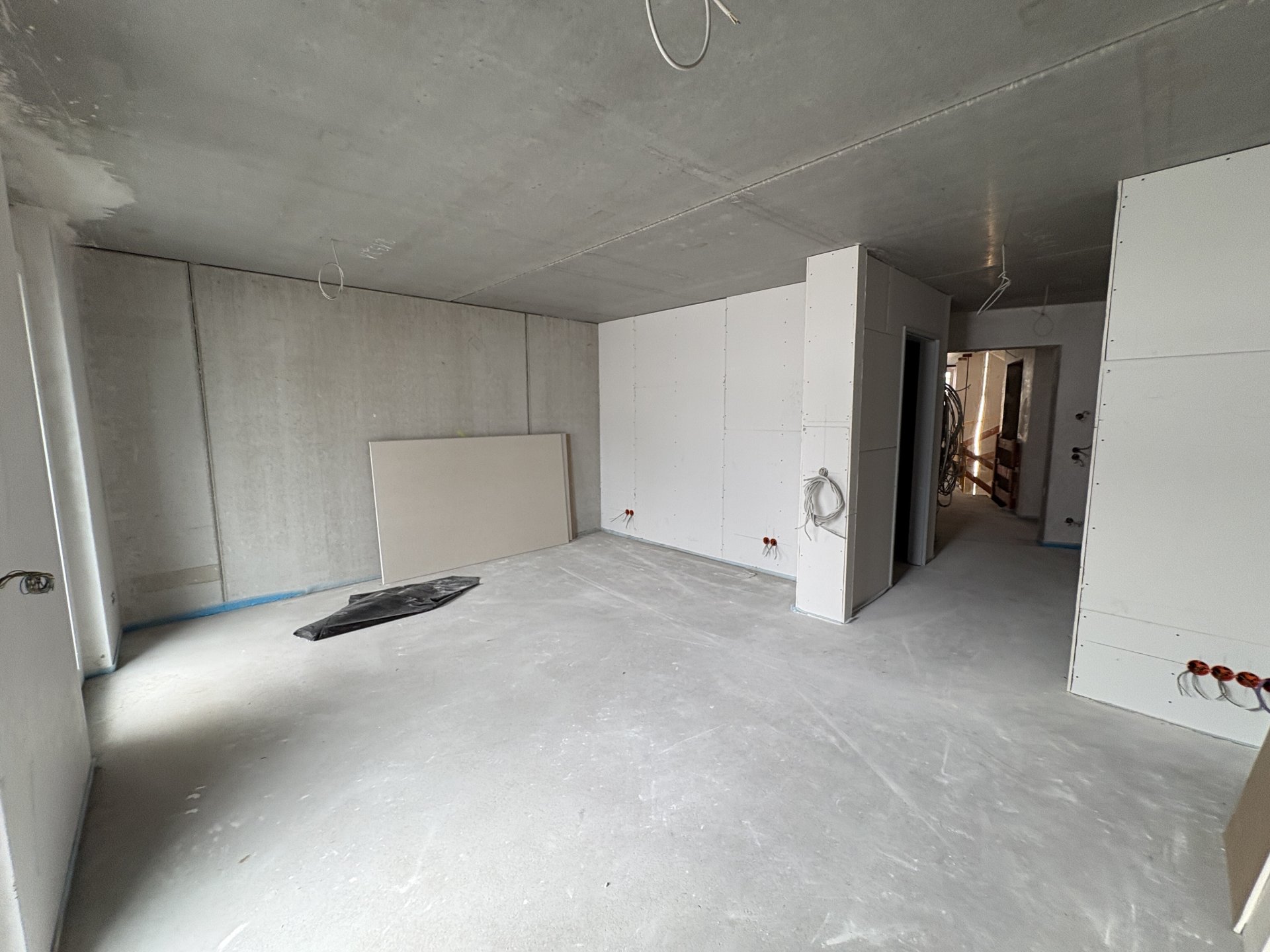 Moderne 1-Zimmer-Etagenwohnung mit Balkon – in Unna