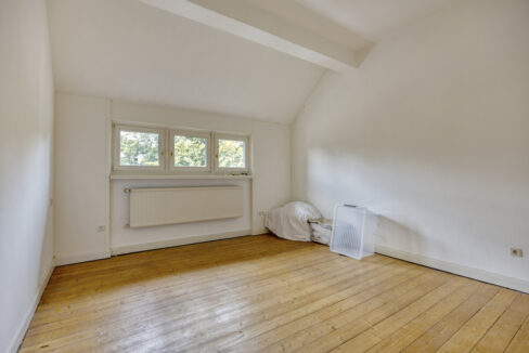 Schlafzimmer 4