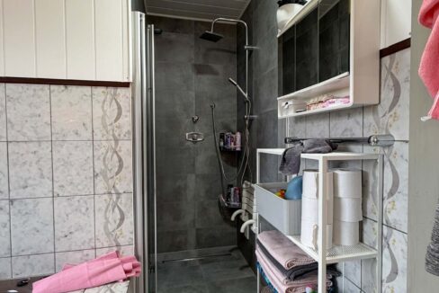 Badezimmer EG