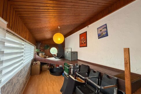 Büro EG