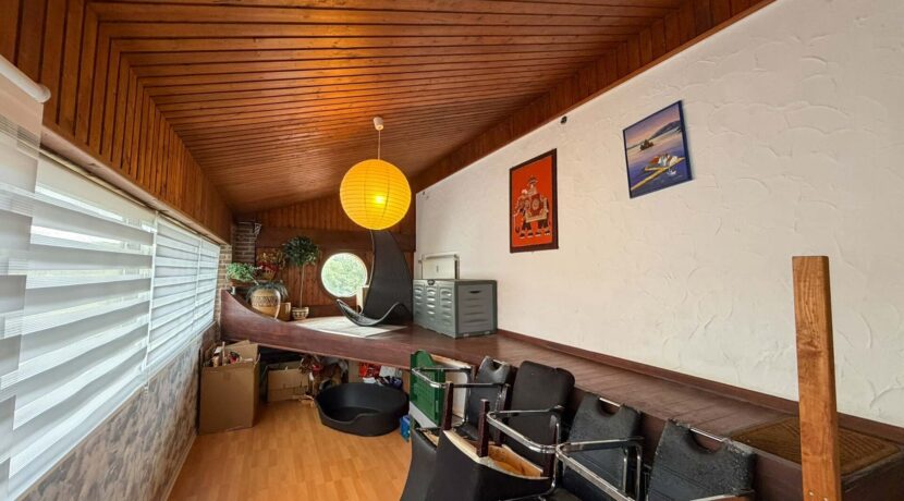 Büro EG