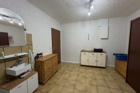 Ankleidezimmer KG