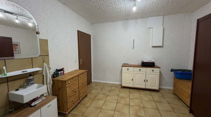 Ankleidezimmer KG
