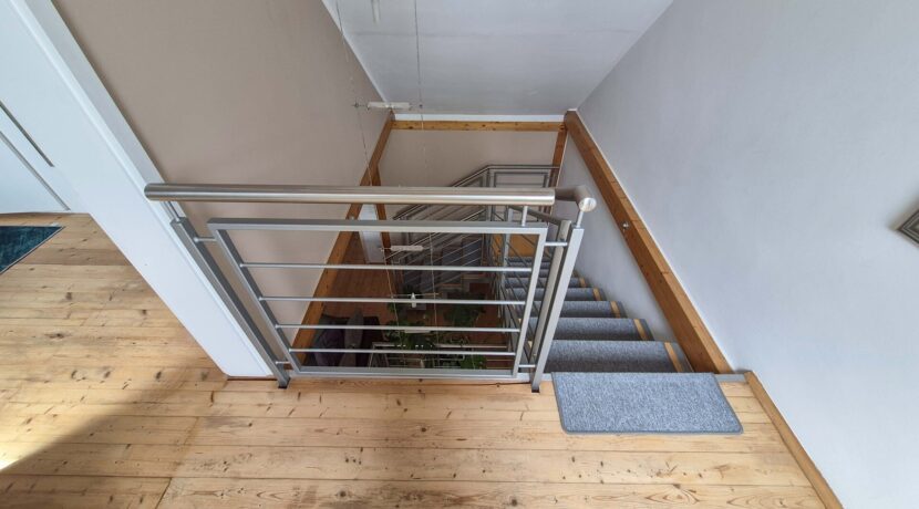 Treppe zum DG