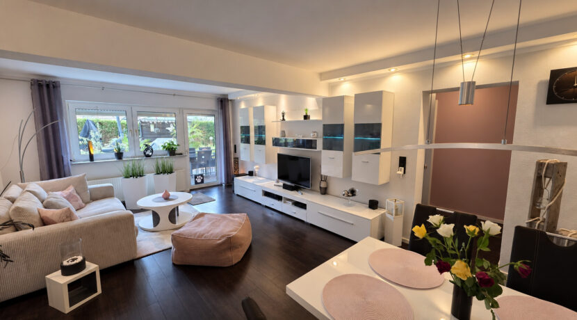 Wohn-/ Esszimmer