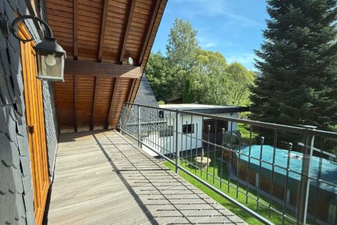 DG Großer überdachterBalkon