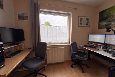 Arbeitszimmer OG