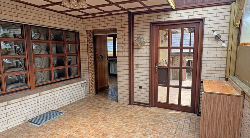 EG überdachte Terrasse