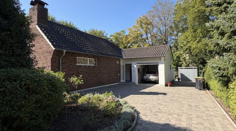 Zufahrt zur Garage