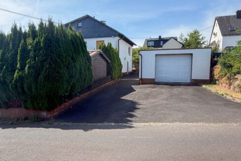 Stellplätze/Garage