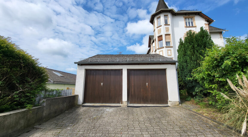 Doppelgarage