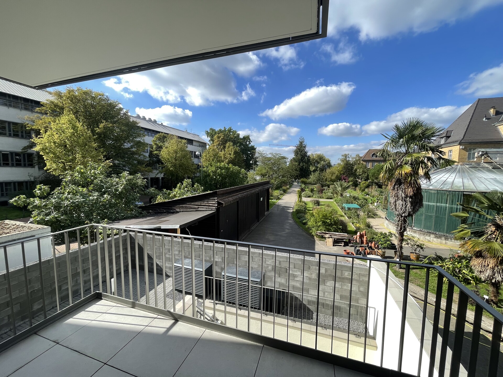 Erstbezug in Poppelsdorf | Modernes 1-Zimmer-Apartment mit großem Balkon und Uni-Campus-Blick
