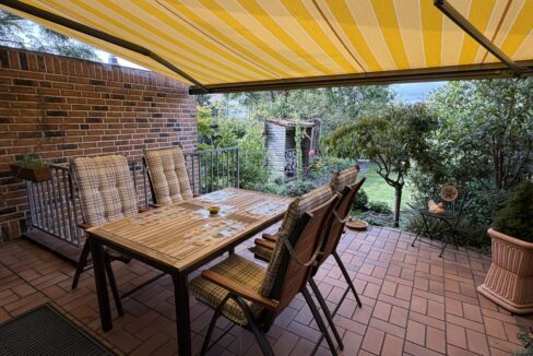 Terrasse mit Markise