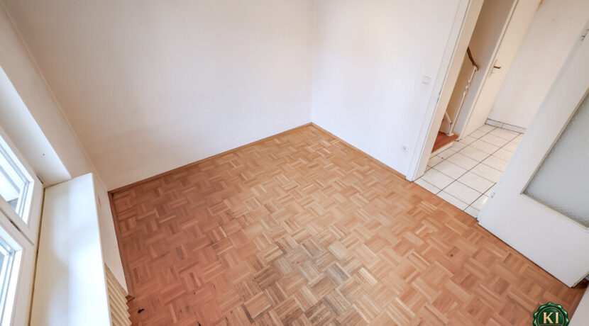 Zimmer 1 EG