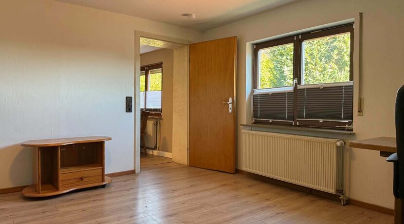 Büro EG