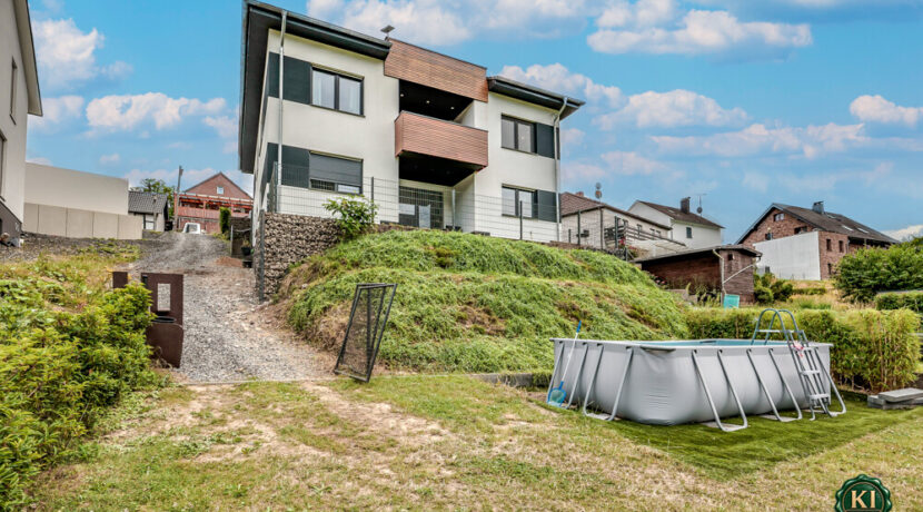 Gartenseitige Hausansicht