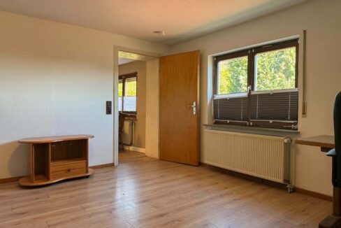 Büro EG