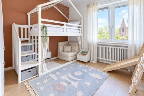 Schlafzimmer 2. OG Rechts2. OG Links