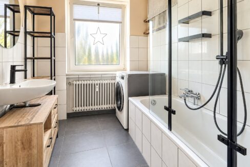 Badezimmer 2. OG Links