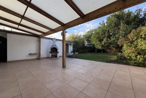 überdachte Terrasse