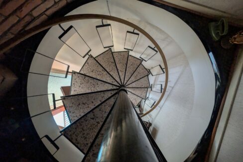 Treppe zur Wohnung