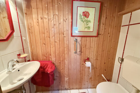 EG rechts Gäste-WC