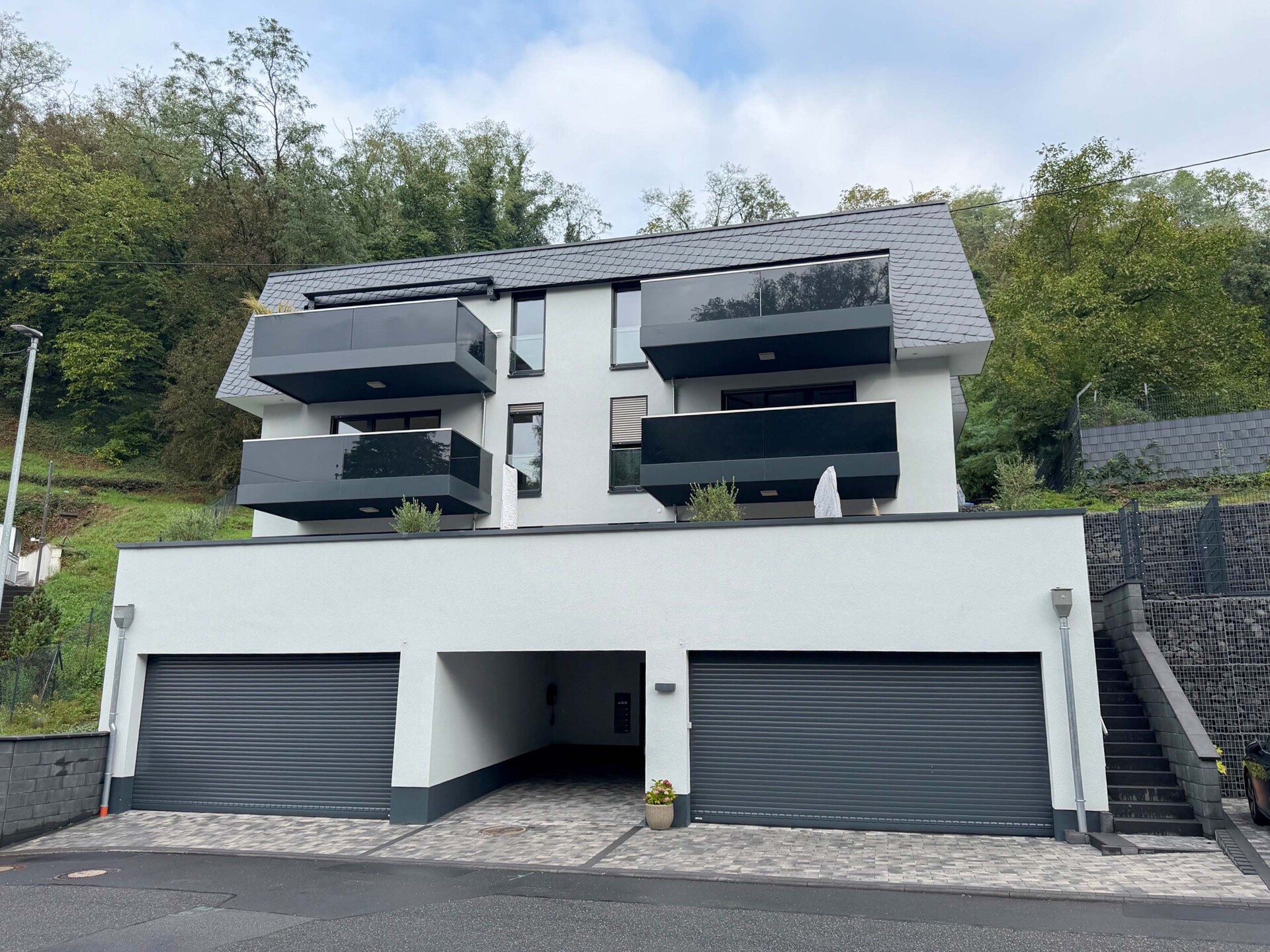 *ERSTBEZUG* Moderne Eigentumswohnung mit Aufzug, Balkon, Terrasse & TG-Stellplatz in attraktiver Lage!