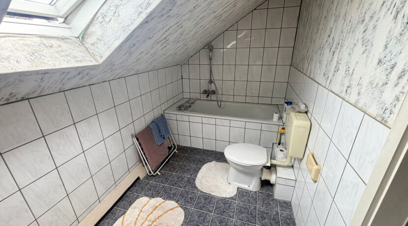 Badezimmer (Bestandsgebäude)