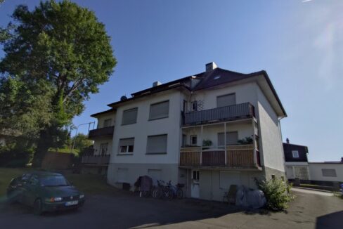 Rückseite mit Balkonen