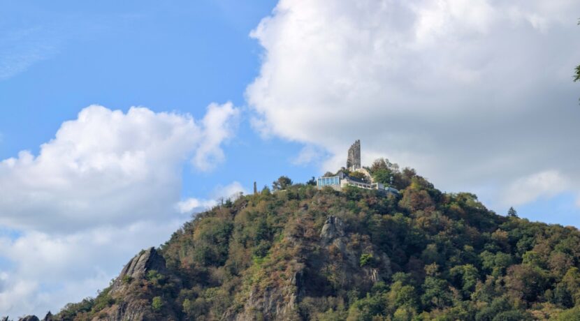 Blick auf Drachenfels