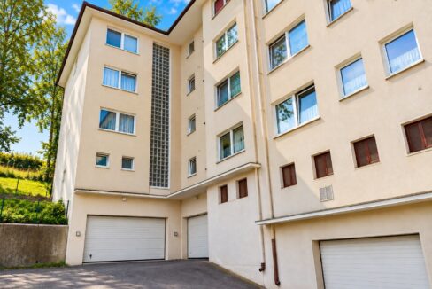 Zufahrt zu Garage