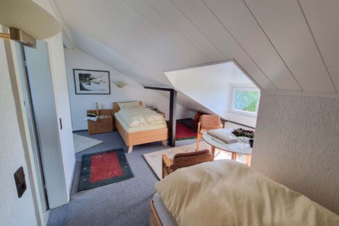 Schlafzimmer DG