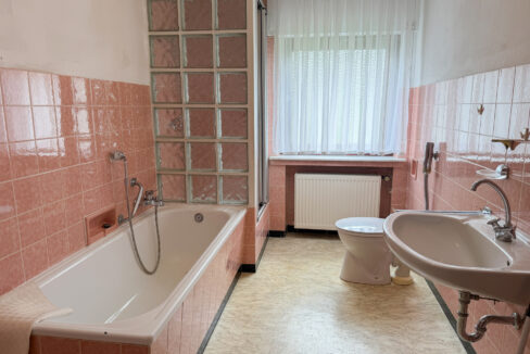 Badezimmer KG
